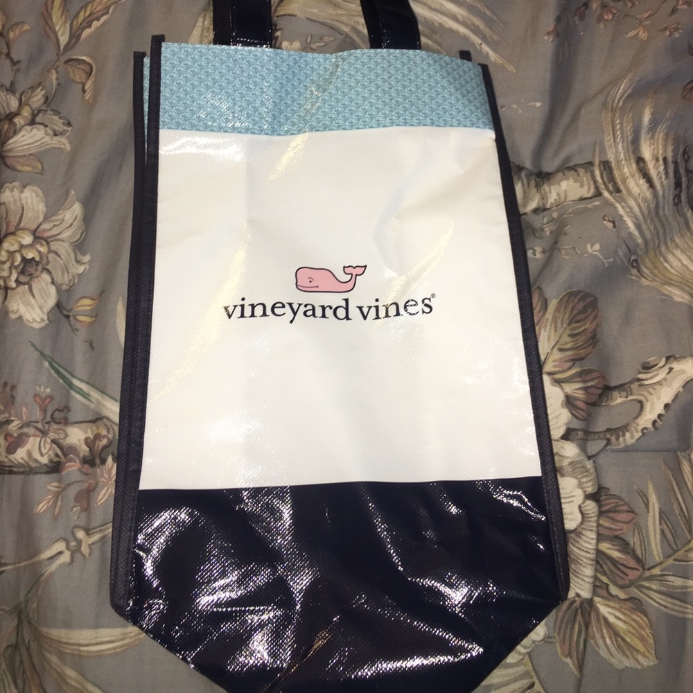 Vineyard vines bag